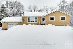 5 MURPHY COURT  Ottawa, ON K2W 1B7