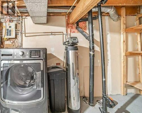 2140 146 Avenue Se, Calgary, AB - Indoor Photo Showing Laundry Room