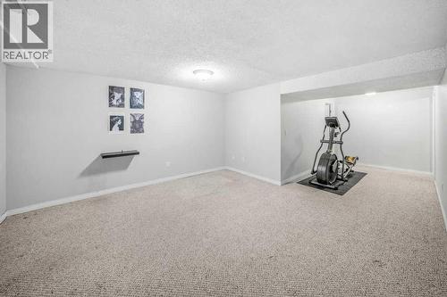 2140 146 Avenue Se, Calgary, AB - Indoor Photo Showing Other Room
