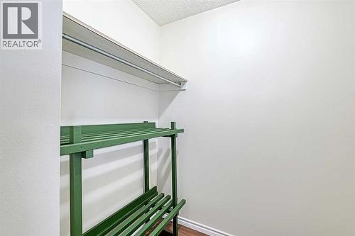 28 7 Avenue Se, High River, AB - Indoor