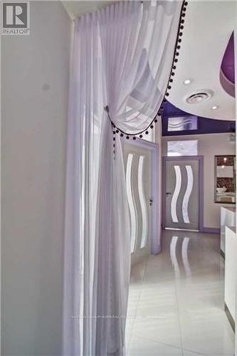 208 - 10376 Yonge Street, Richmond Hill, ON 