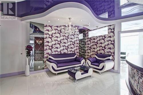 208 - 10376 Yonge Street, Richmond Hill, ON 