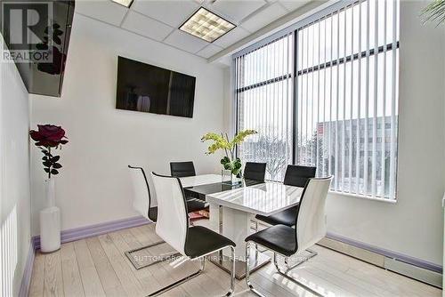 208 - 10376 Yonge Street, Richmond Hill, ON 