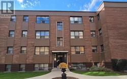 6 - 2846 BLOOR STREET W  Toronto, ON M8X 1A9