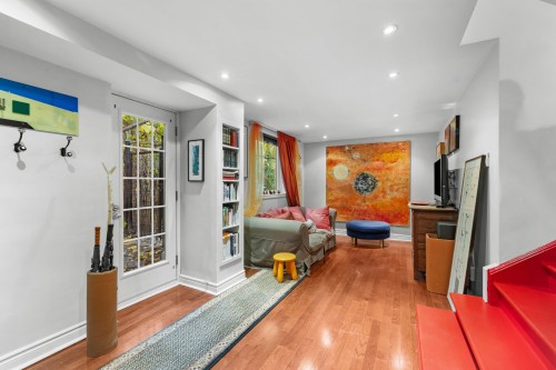 Salle familiale - 580 Av. Lazard, Mont-Royal, QC - Indoor Photo Showing Other Room