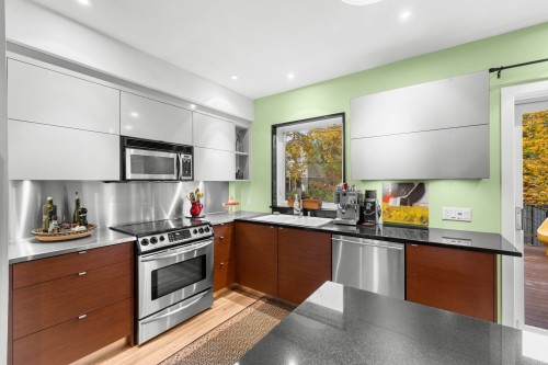 Cuisine - 580 Av. Lazard, Mont-Royal, QC - Indoor Photo Showing Kitchen