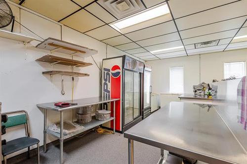 655 Main St, Morris, MB 