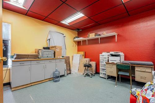 655 Main St, Morris, MB 