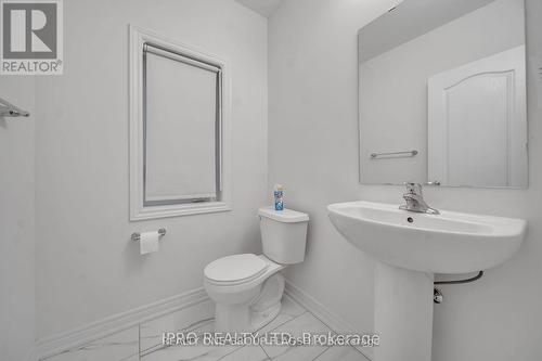 3950 Koenig Road, Burlington, ON - Indoor Photo Showing Bathroom