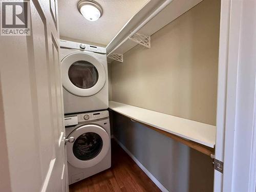294 Tocher Avenue, Hinton, AB - Indoor Photo Showing Laundry Room