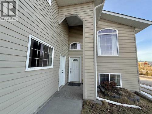 294 Tocher Avenue, Hinton, AB - Outdoor