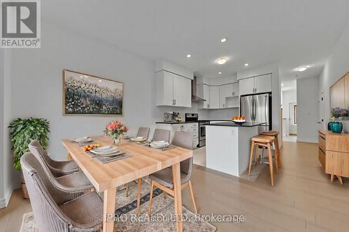 3950 Koenig Road, Burlington, ON - Indoor