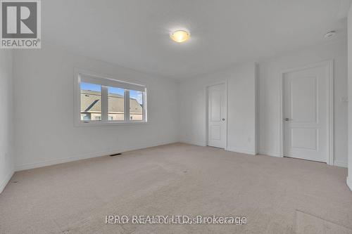 3950 Koenig Road, Burlington, ON - Indoor Photo Showing Other Room