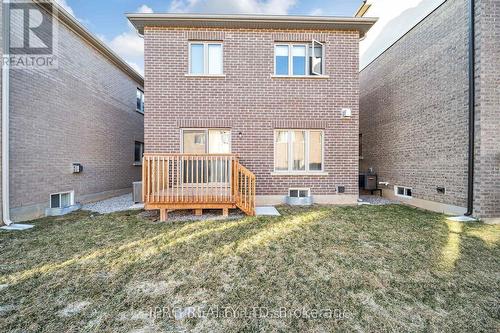 3950 Koenig Road, Burlington, ON - Outdoor With Exterior