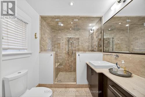 297 Clemow Avenue, Ottawa, ON - Indoor Photo Showing Bathroom
