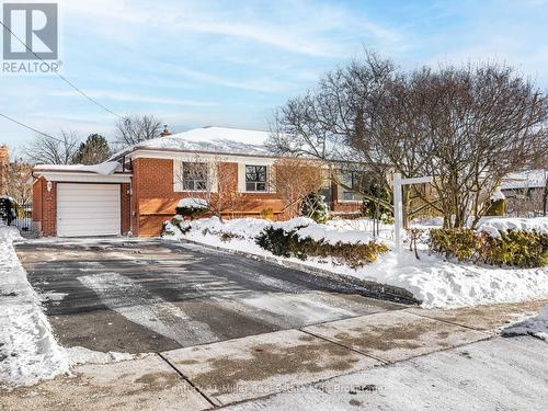 309 QUEEN MARY DRIVE  Oakville (Co Central), ON L6K 3L5