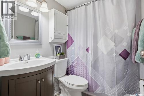 164 Cedar Meadow Drive, Regina, SK - Indoor Photo Showing Bathroom