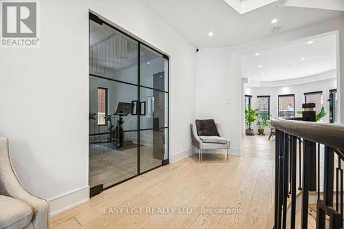 6 Devonridge Crescent, Toronto, ON - Indoor Photo Showing Other Room