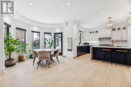 6 Devonridge Crescent, Toronto, ON - Indoor