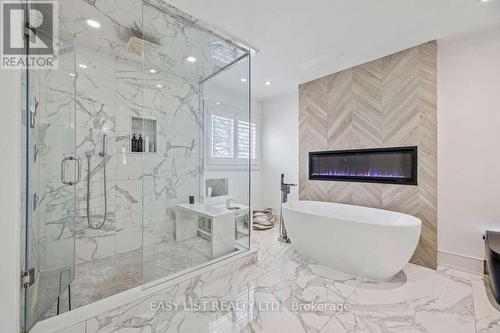 6 Devonridge Crescent, Toronto, ON - Indoor Photo Showing Bathroom