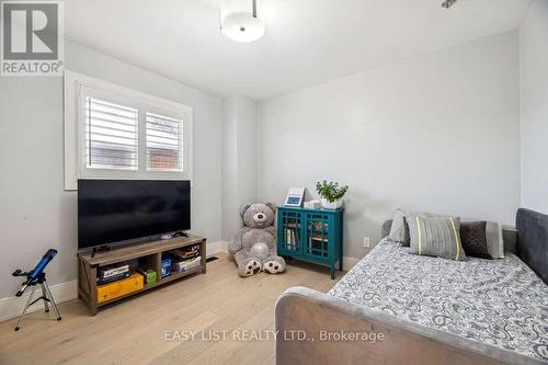 6 Devonridge Crescent, Toronto, ON - Indoor Photo Showing Bedroom