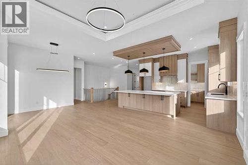 32 Lakes Estates Circle, Strathmore, AB - Indoor Photo Showing Kitchen With Upgraded Kitchen