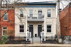 94 ST ANDREW STREET  Ottawa, ON K1N 5G2