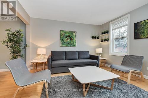 94 St Andrew Street, Ottawa, ON 