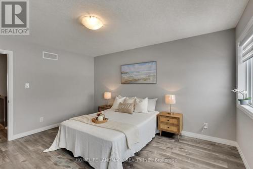 492 Wismer Street, Waterloo, ON - Indoor Photo Showing Bedroom