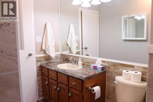 164 Mt Crandell Crescent W, Lethbridge, AB - Indoor Photo Showing Bathroom