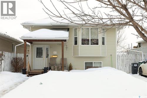 2823 18Th Street W, Saskatoon, SK - Outdoor