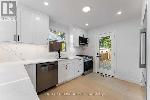 2700 Priscilla Street, Ottawa, ON - Indoor Photo Showing Kitchen