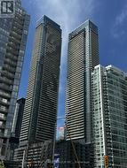 3215 - 3 CONCORD CITYPLACE WAY  Toronto, ON M5V 0X4