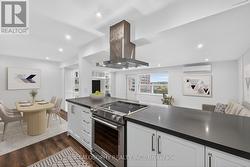 905 - 15 ELIZABETH STREET N  Mississauga, ON L5G 2Z3