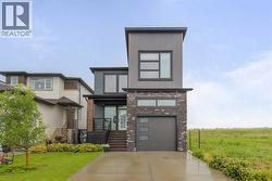 668 Aquitania Boulevard W  Lethbridge, AB T1J 5N4