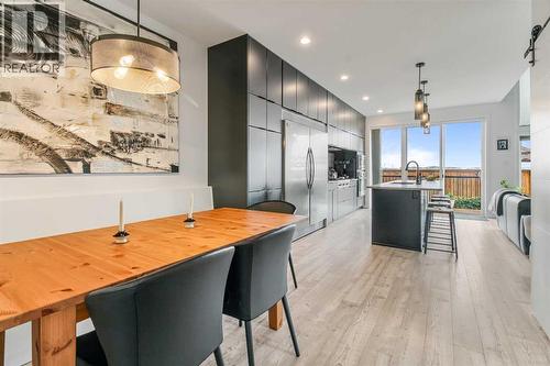 668 Aquitania Boulevard W, Lethbridge, AB - Indoor Photo Showing Dining Room