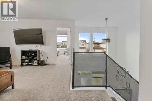 668 Aquitania Boulevard W, Lethbridge, AB - Indoor