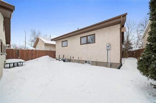 138 Donan St, Winnipeg, MB 