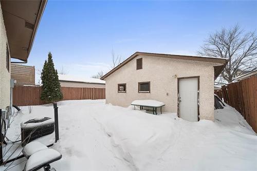 138 Donan St, Winnipeg, MB 