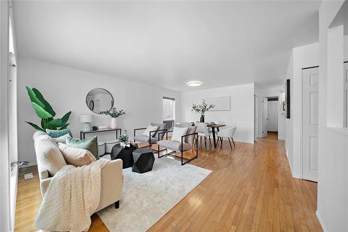 138 Donan St, Winnipeg, MB 