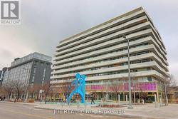 918 - 60 TANNERY ROAD  Toronto, ON M5A 0S8