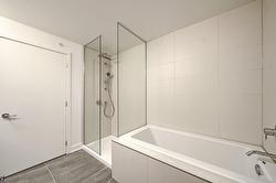 Ensuite bathroom - 
