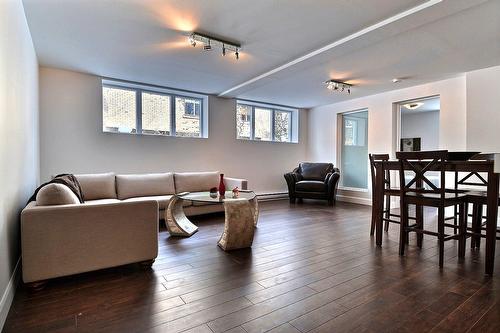 562 Rue Le Royer  Saint-Lambert, QC J4R 1M6