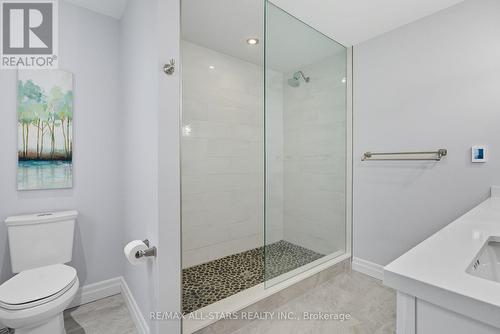 29 Patrick Drive, Aurora, ON - Indoor Photo Showing Bathroom