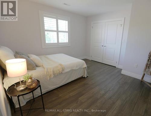 29 Patrick Drive, Aurora, ON - Indoor Photo Showing Bedroom