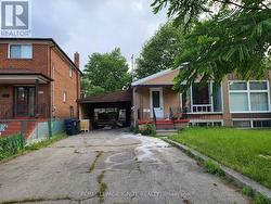 MAIN - 170 MAGNOLIA AVENUE  Toronto, ON M1K 3K8