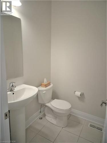 293 Chokecherry Crescent, Waterloo, ON - Indoor Photo Showing Bathroom