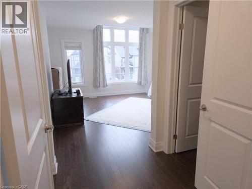 293 Chokecherry Crescent, Waterloo, ON - Indoor Photo Showing Other Room