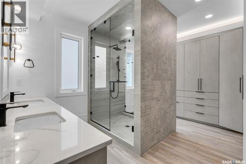 428 Woolf Bend, Saskatoon, SK - Indoor Photo Showing Bathroom
