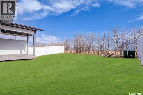 428 Woolf Bend, Saskatoon, SK - Outdoor